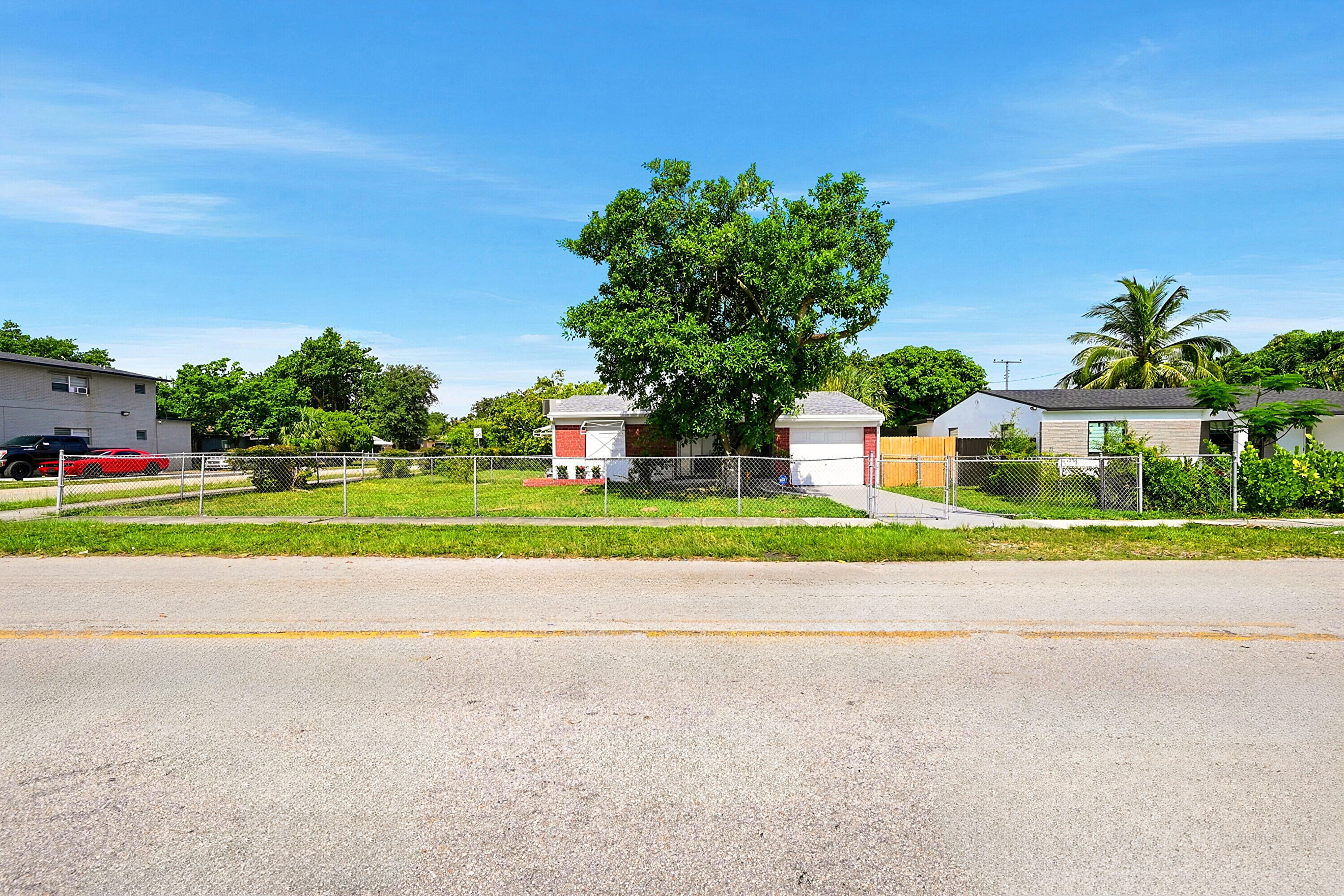 1716 N 25th Avenue Property Photo 27