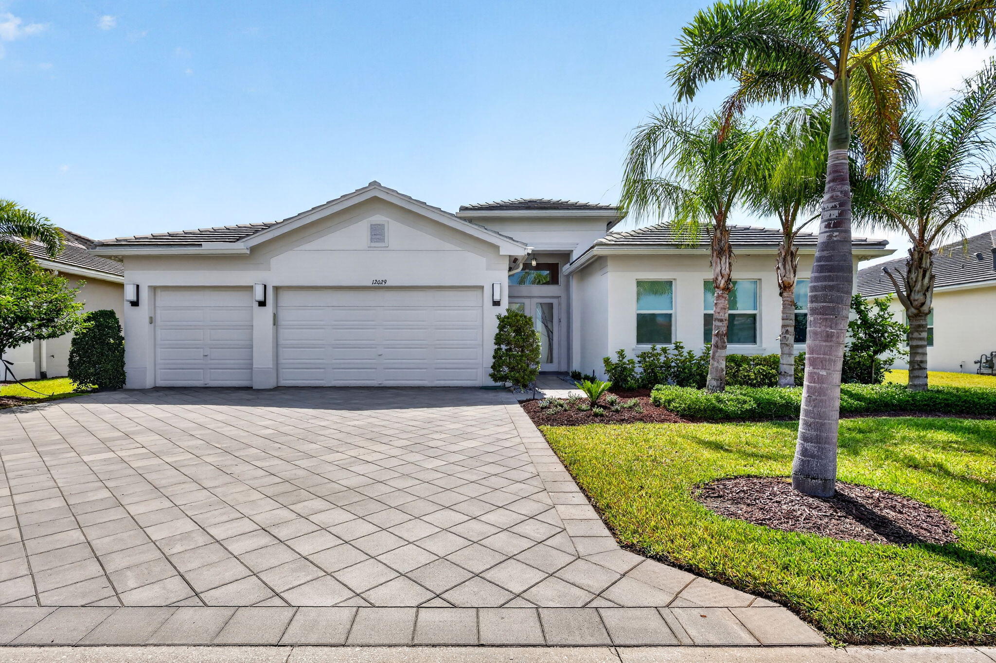 12029 Sw Water Lily Terrace Property Photo 2