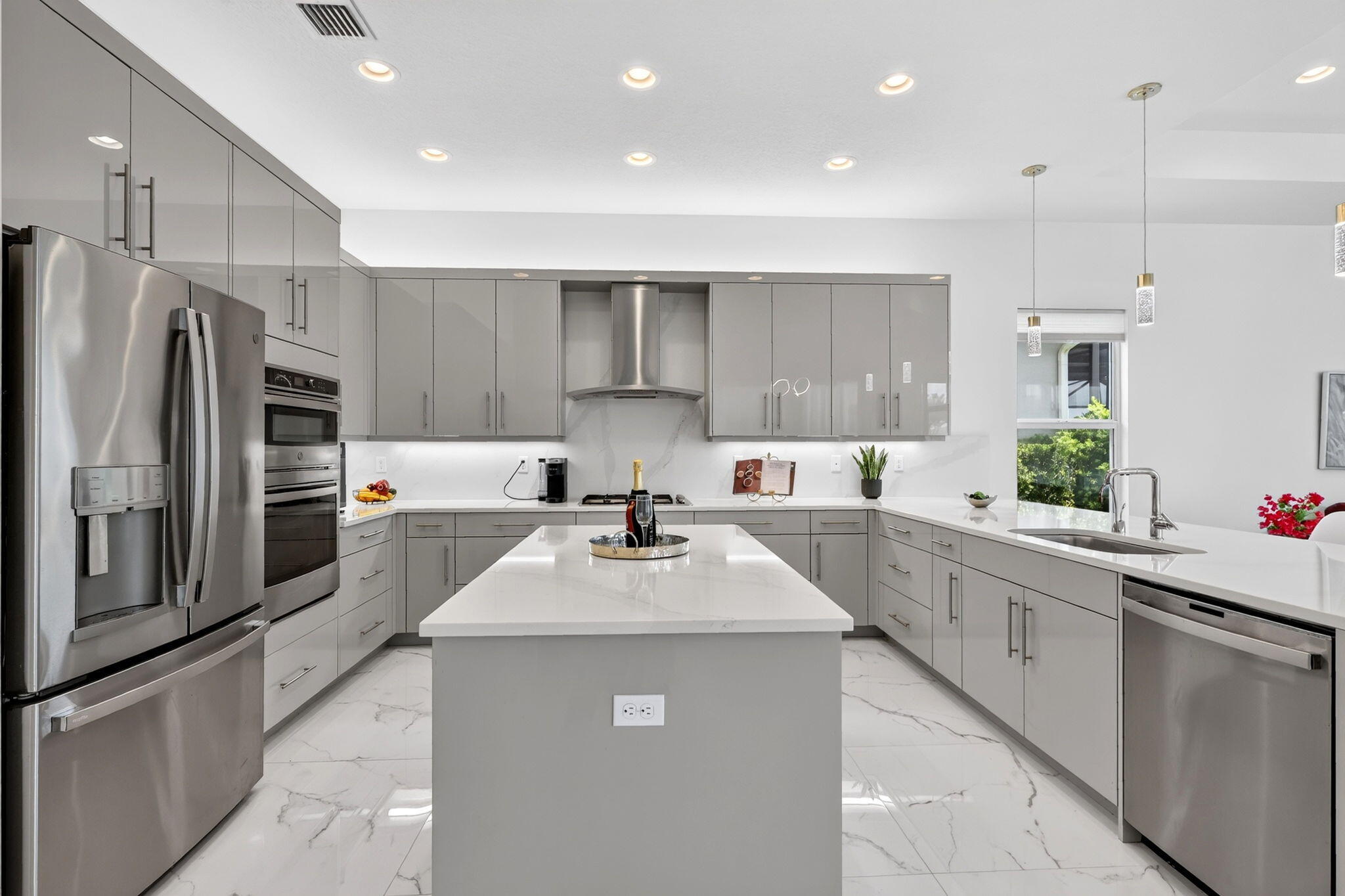 12029 Sw Water Lily Terrace Property Photo 11