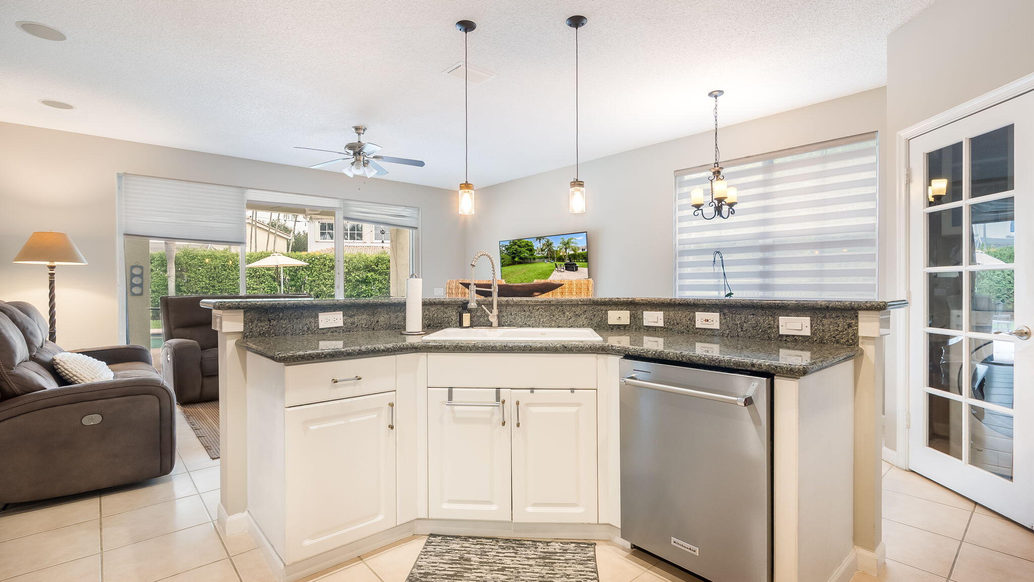 4411 Stone Ridge Way Property Photo 18