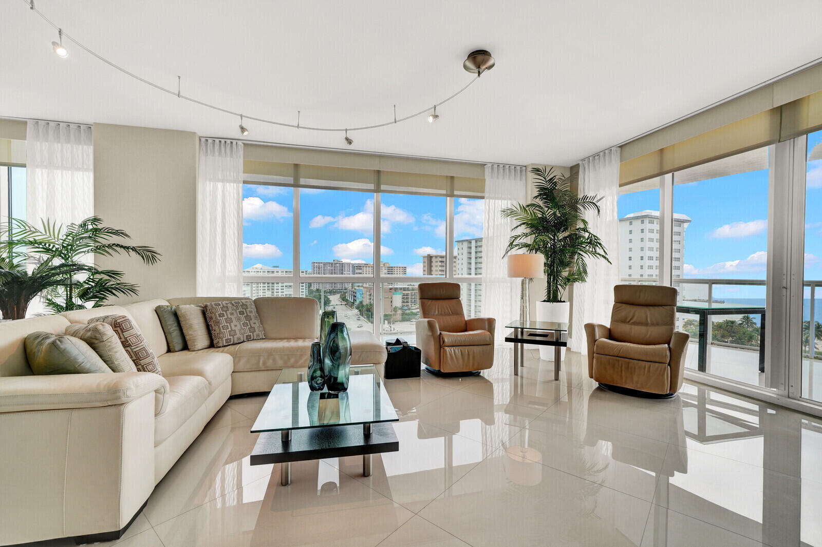 1 N Ocean Boulevard 1007 Property Photo 9