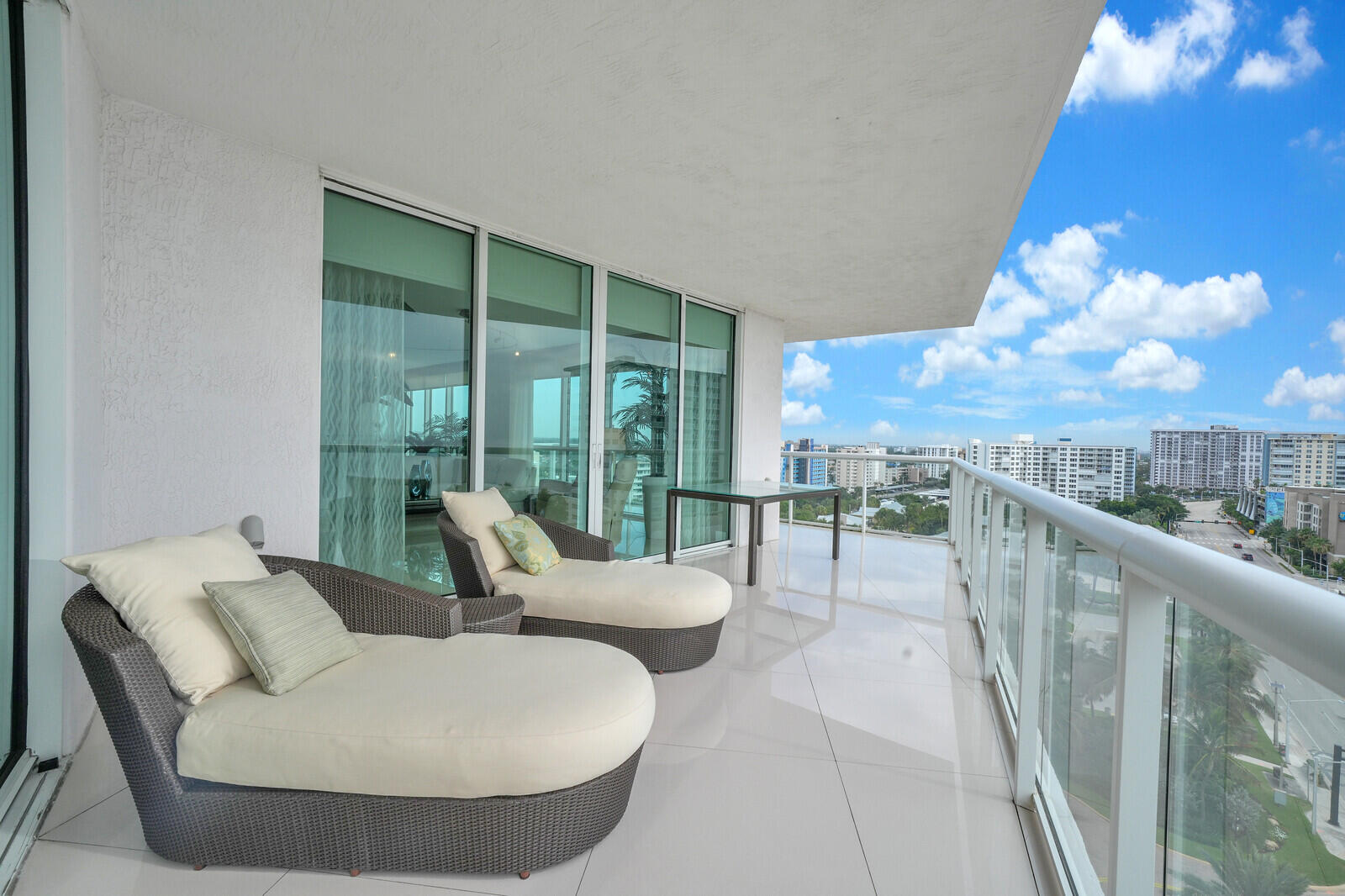 1 N Ocean Boulevard 1007 Property Photo 36