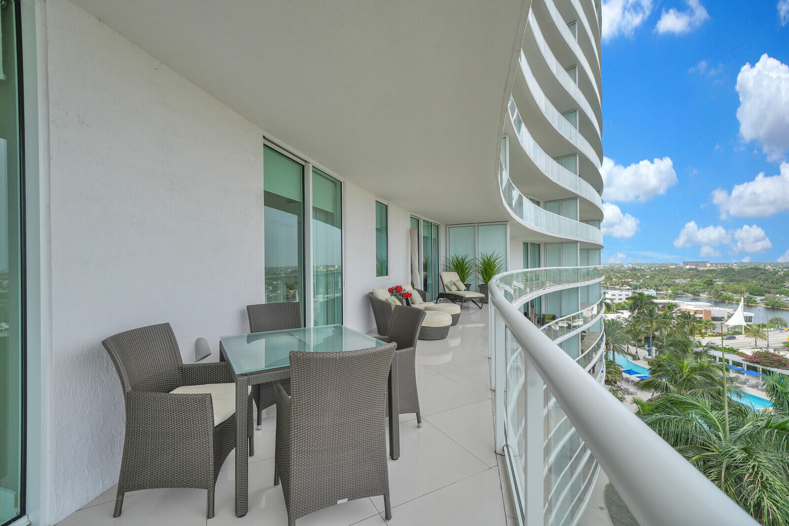 1 N Ocean Boulevard 1007 Property Photo 52