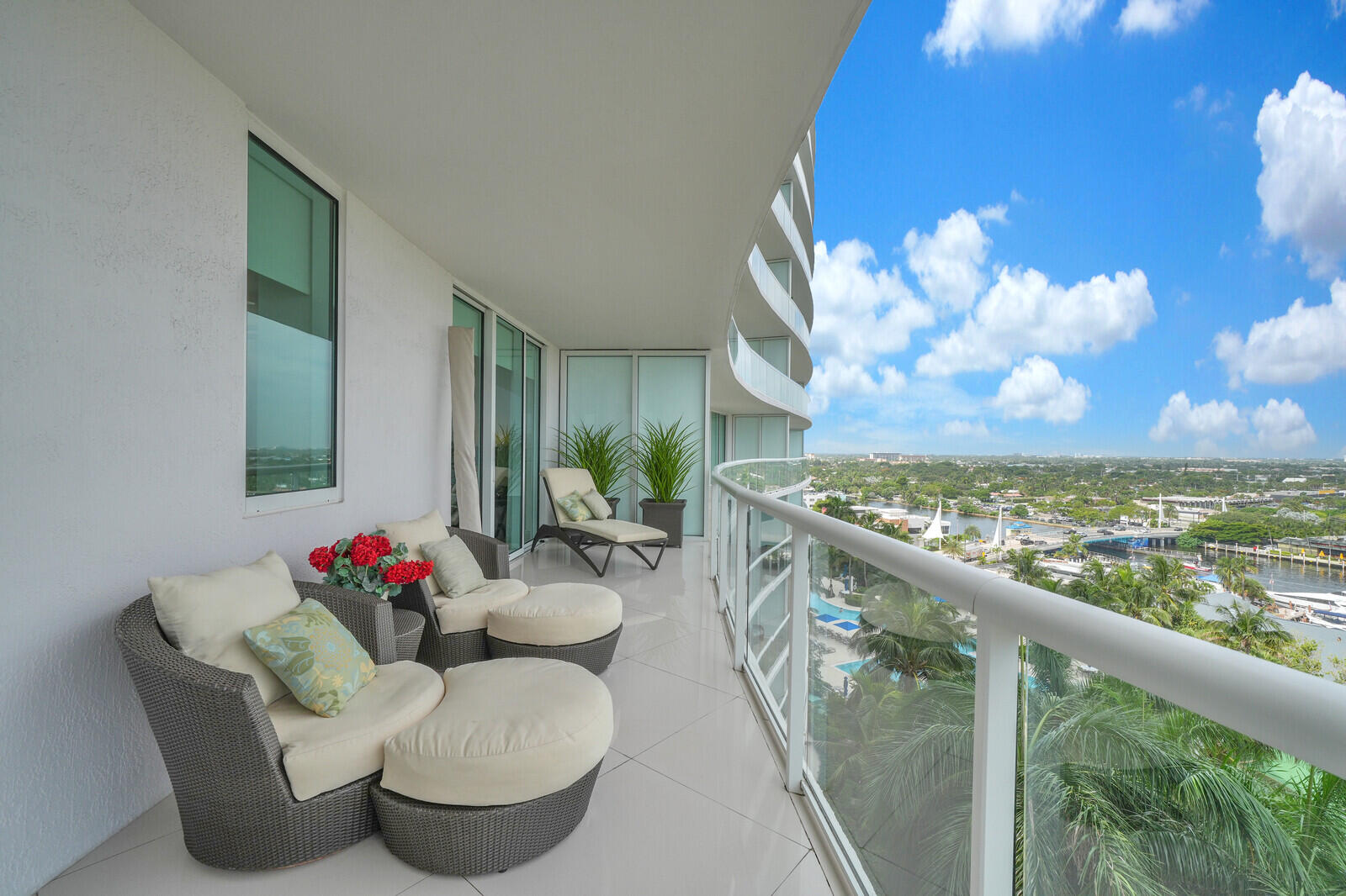 1 N Ocean Boulevard 1007 Property Photo 54