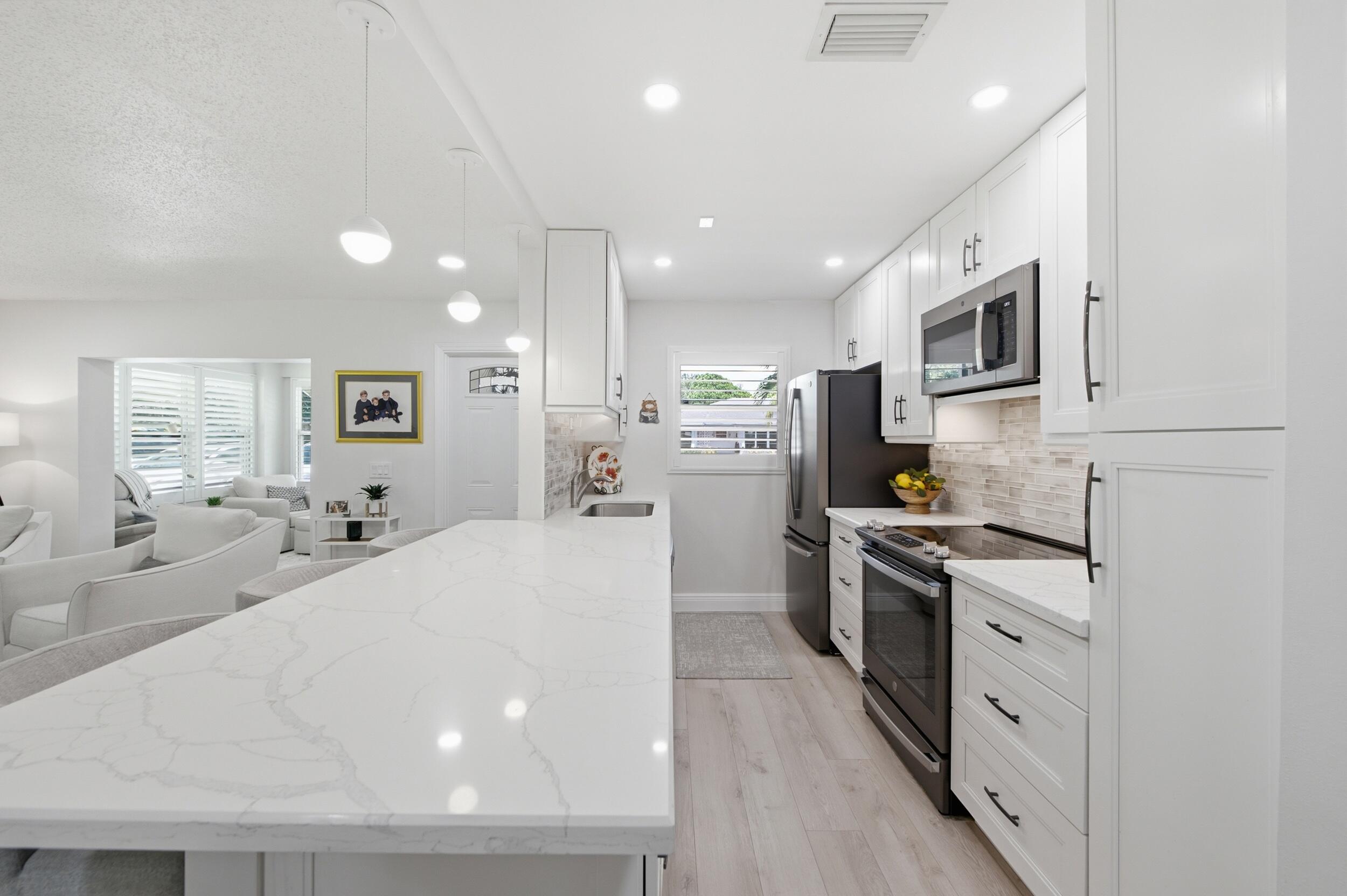 957 Circle Drive D Property Photo 22
