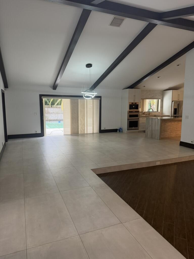 9553 Majestic Way Property Photo 3