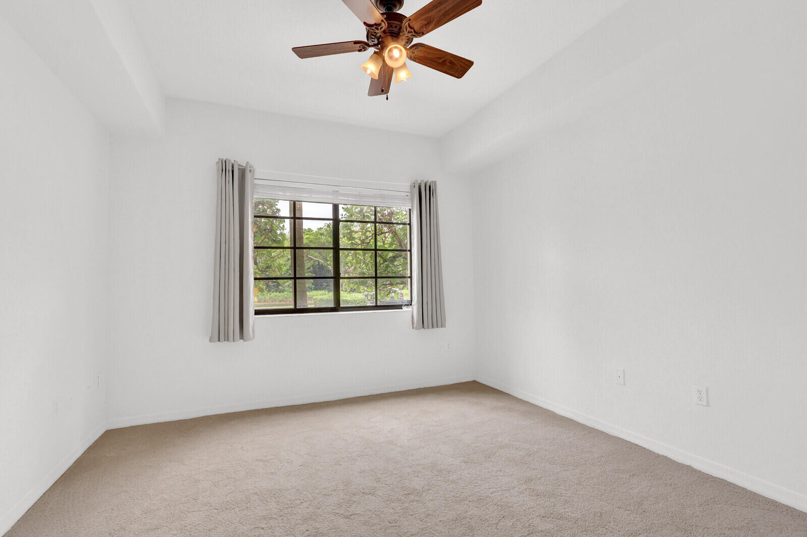4903 Midtown Lane 3114 Property Photo 9