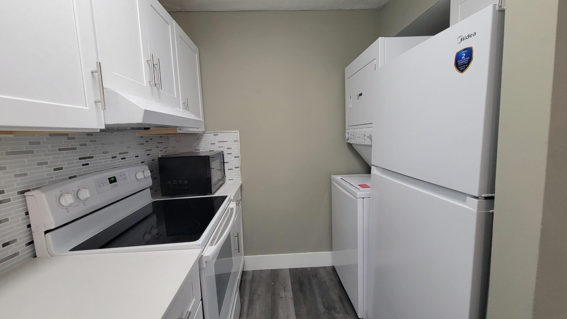 3766 N University Drive M-8 Property Photo 10