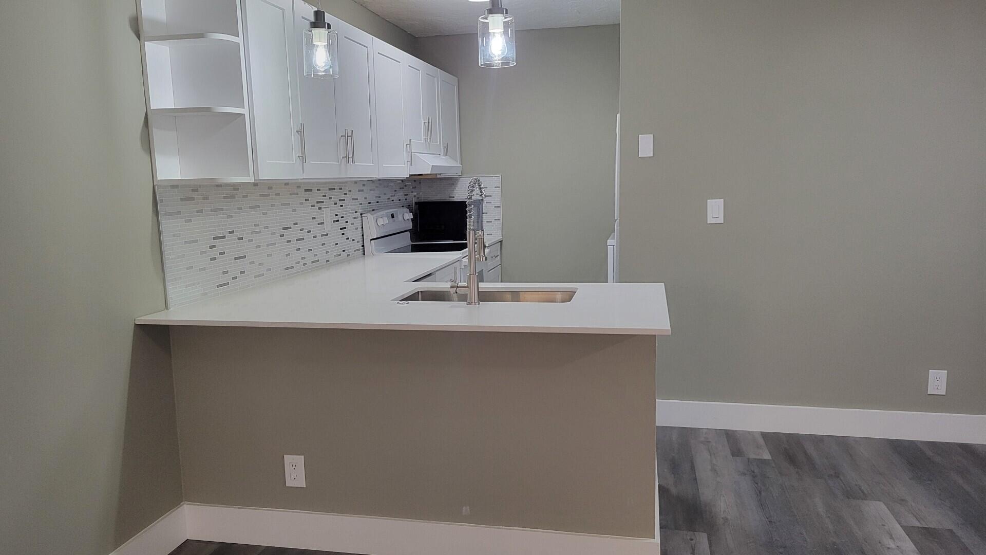 3766 N University Drive M-8 Property Photo 25
