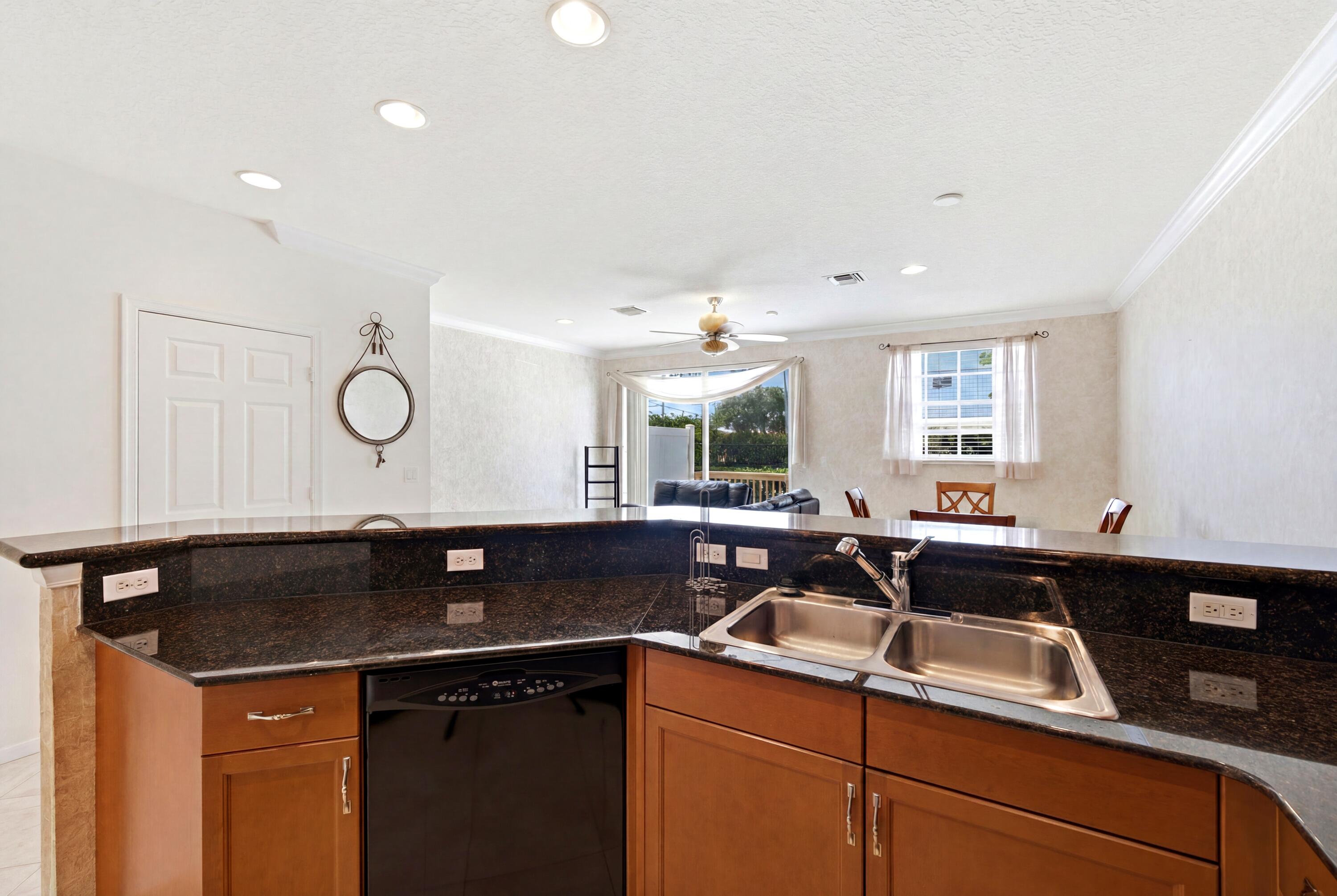 556 Marbella Circle Property Photo 11
