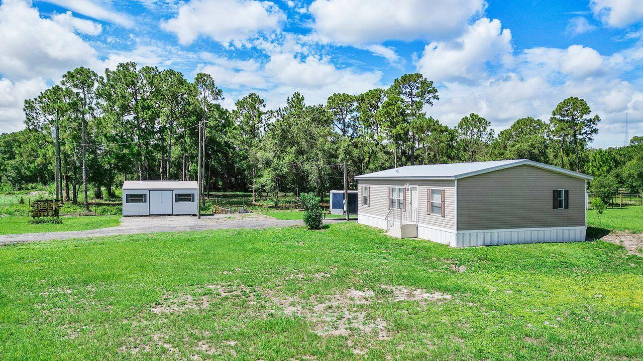 220 N Sendero Street Property Photo 3