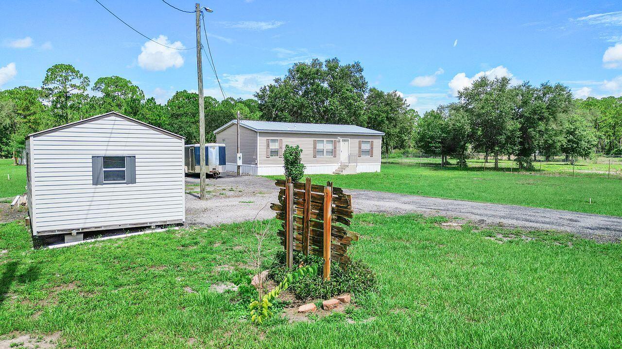 220 N Sendero Street Property Photo 35