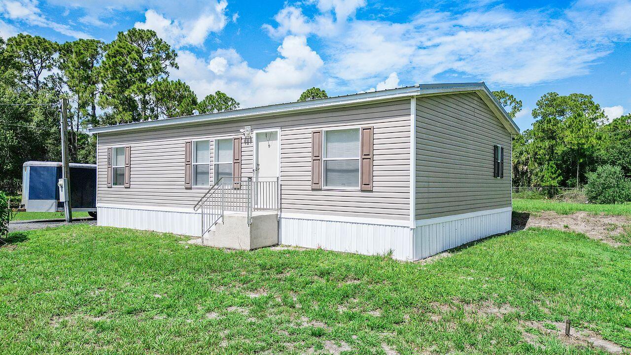 220 N Sendero Street Property Photo 41