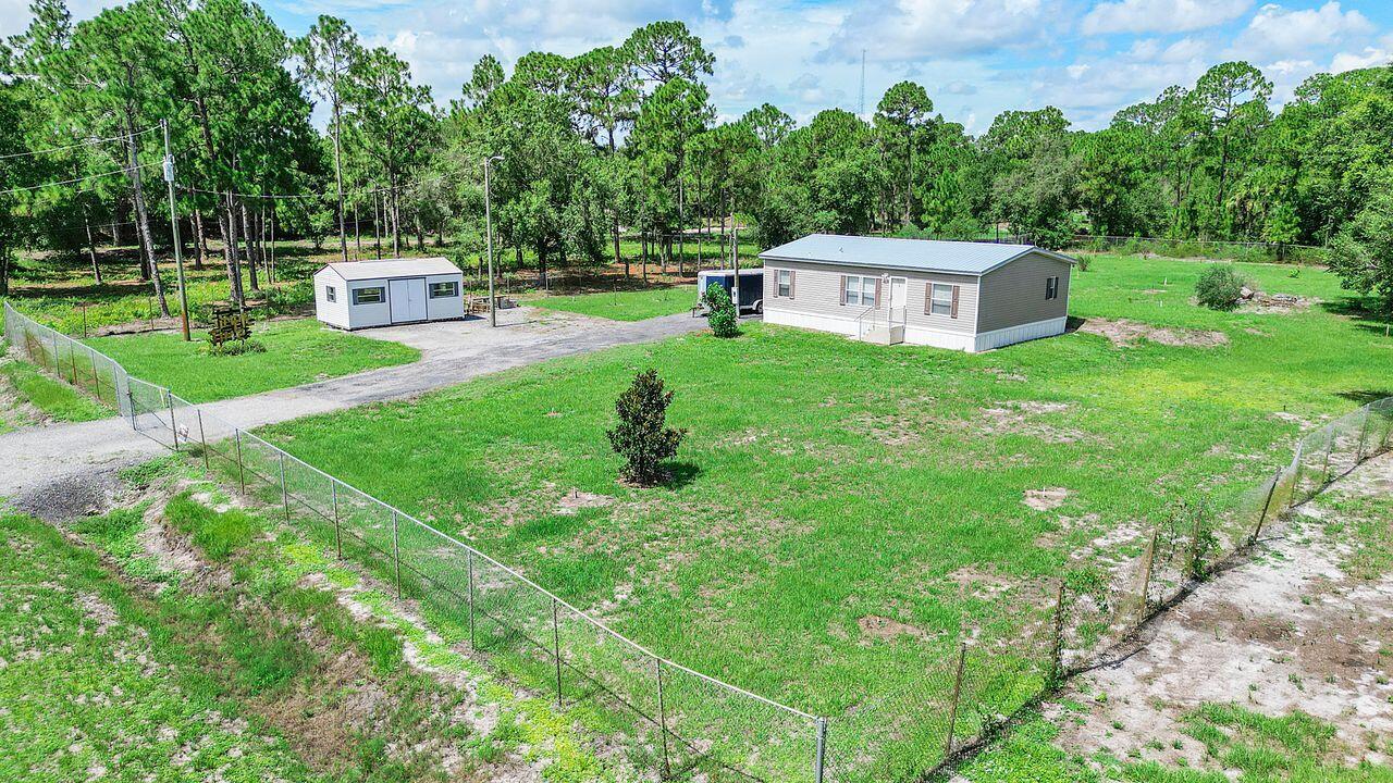 220 N Sendero Street Property Photo 48