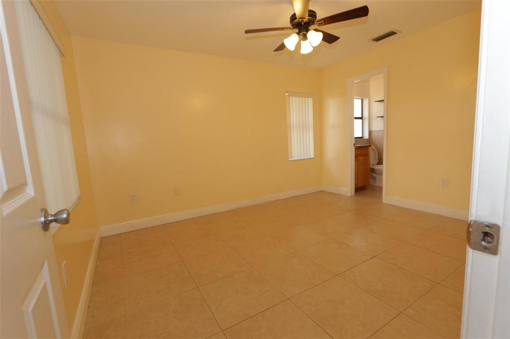 2987 Nw 110th Avenue Property Photo 6