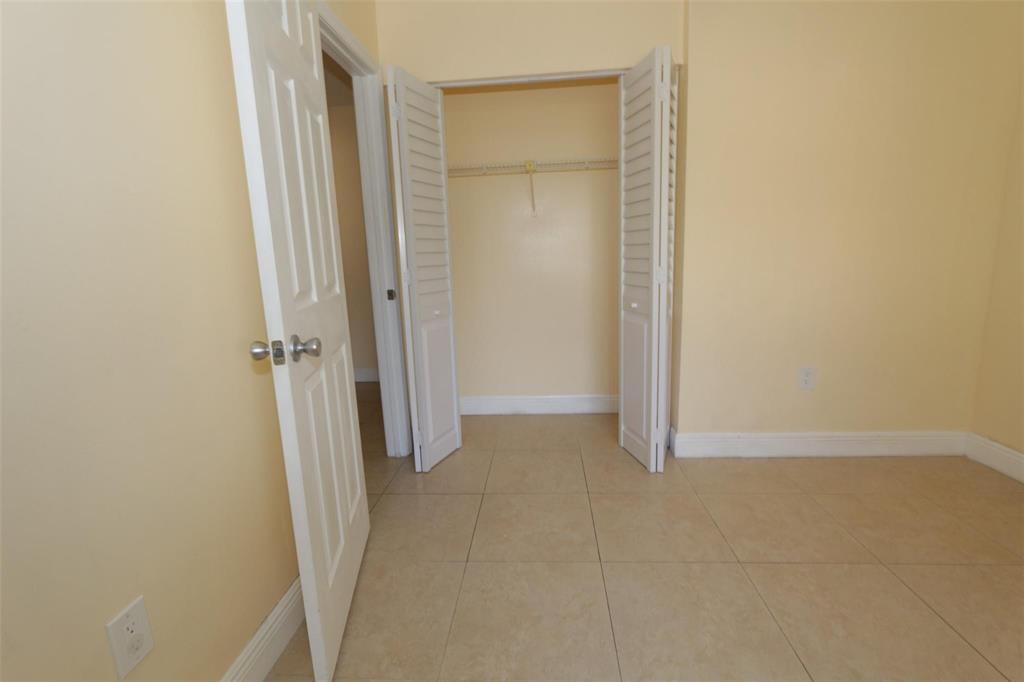 2987 Nw 110th Avenue Property Photo 14