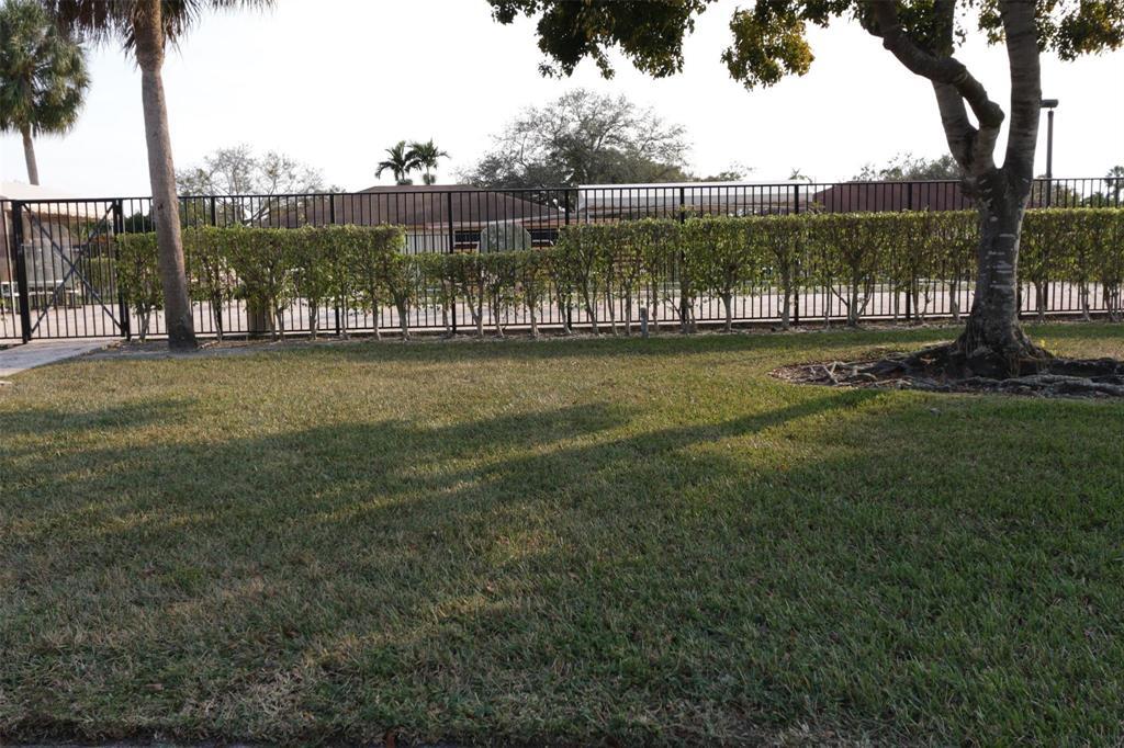 2987 Nw 110th Avenue Property Photo 17