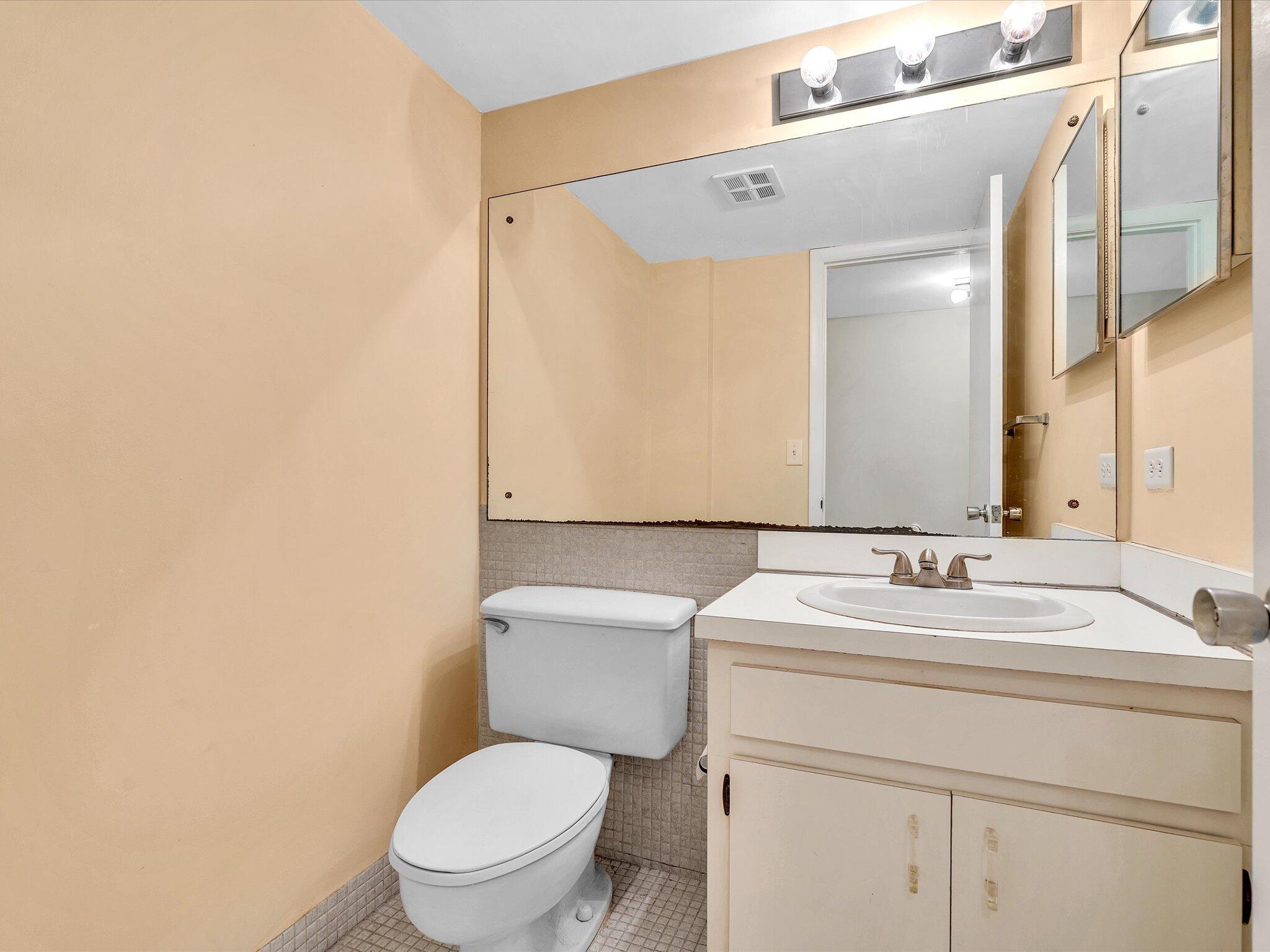 9101 W Sample Road 204 Property Photo 19