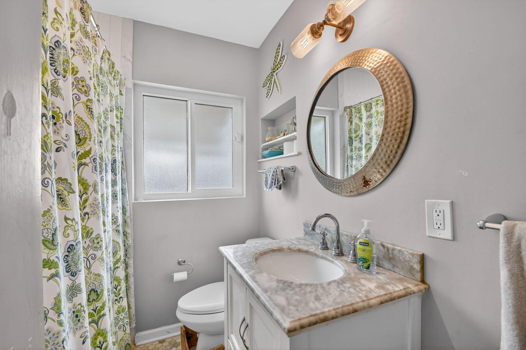 338 Edmor Road Property Photo 10
