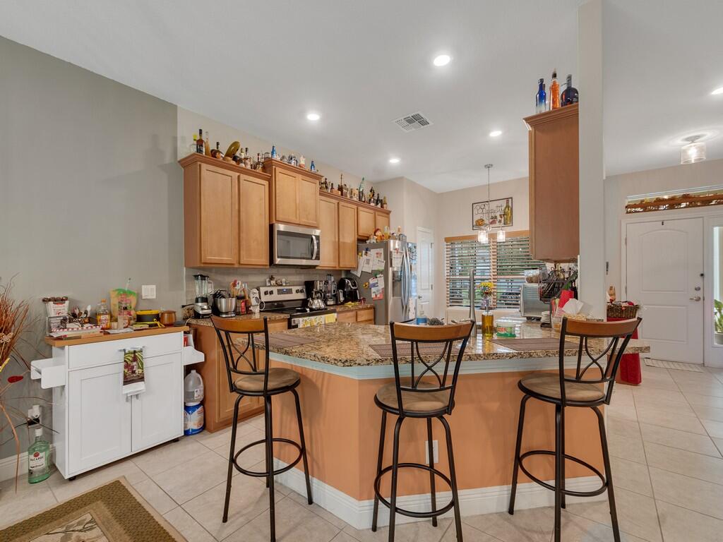 710 Ne Turtleback Trail Property Photo 8