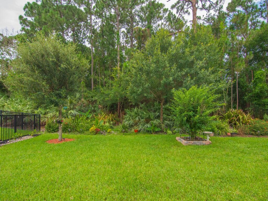 710 Ne Turtleback Trail Property Photo 32