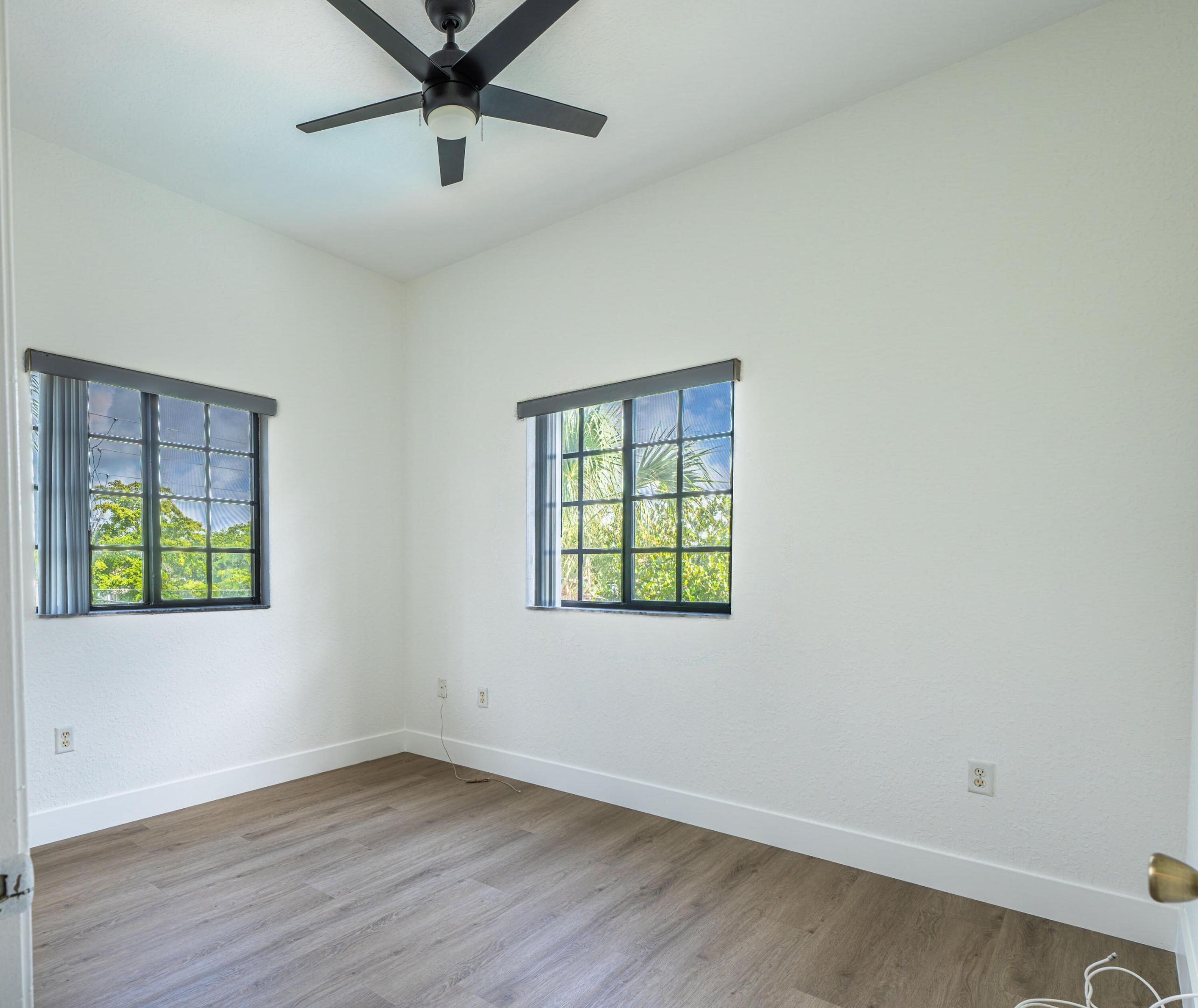 2801 Riverside Drive 301-s Property Photo 18