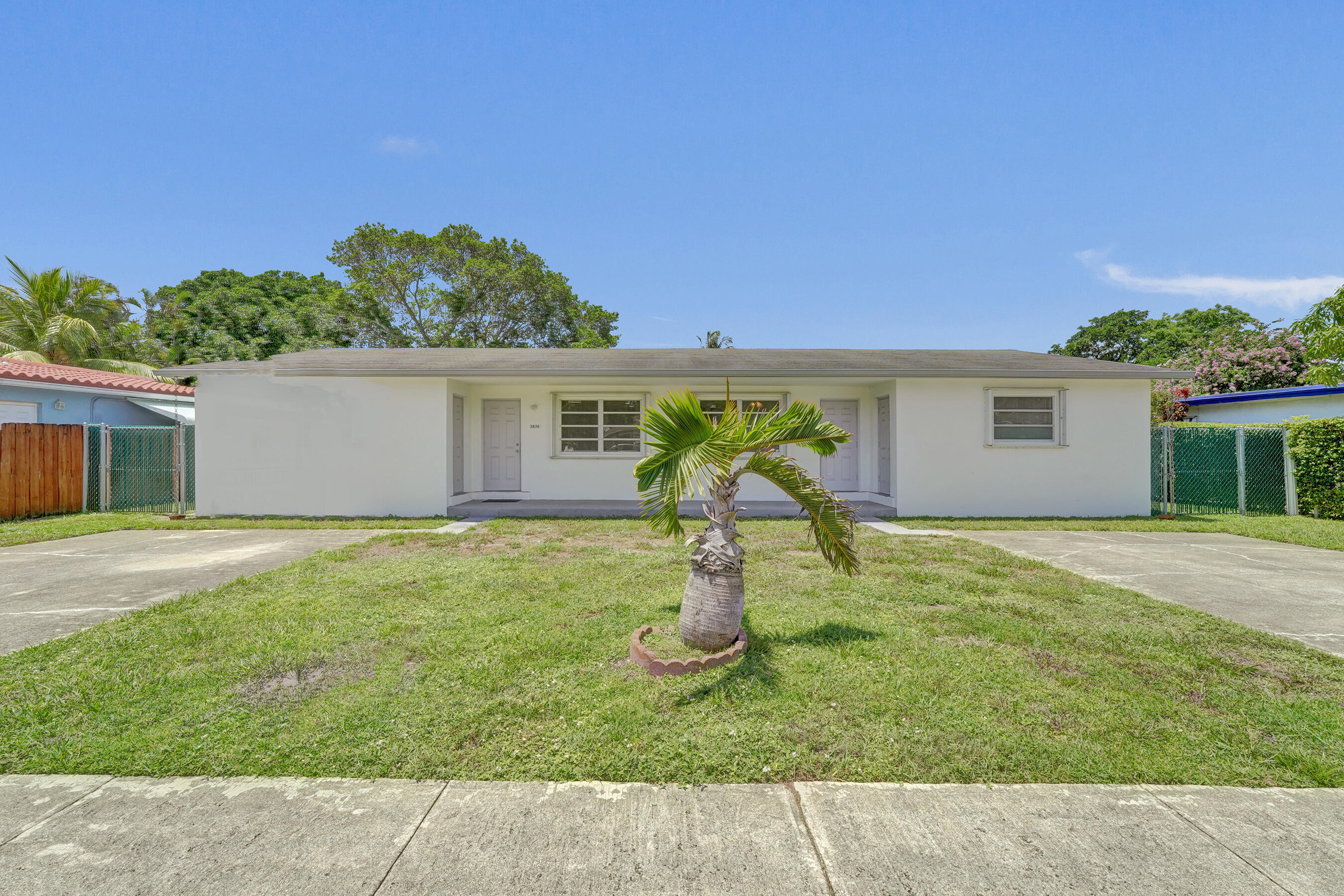5830 Garfield Street Property Photo 1