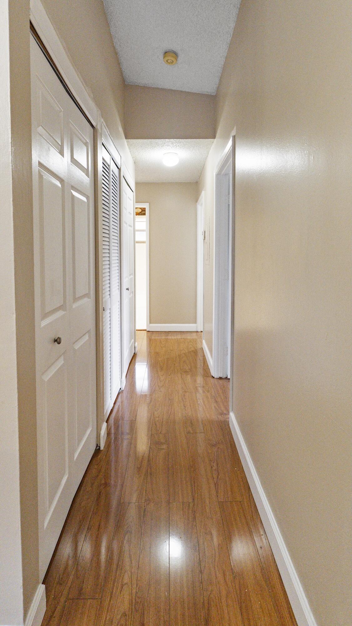 570 Woodgate Circle A Property Photo 16