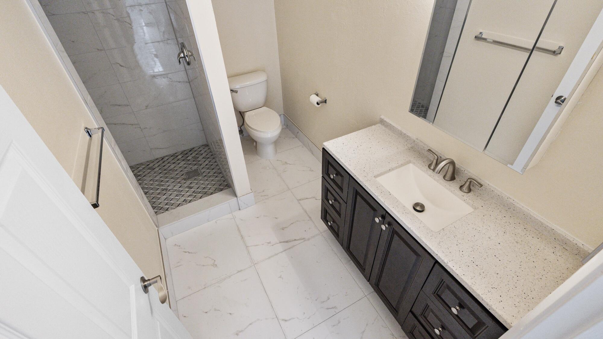 570 Woodgate Circle A Property Photo 30