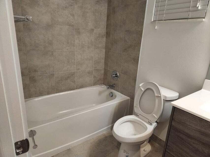 10930 Windward Street Property Photo 9