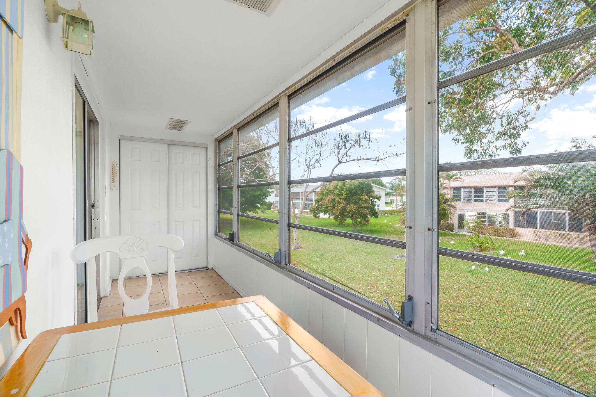 347 Windsor O Property Photo 23