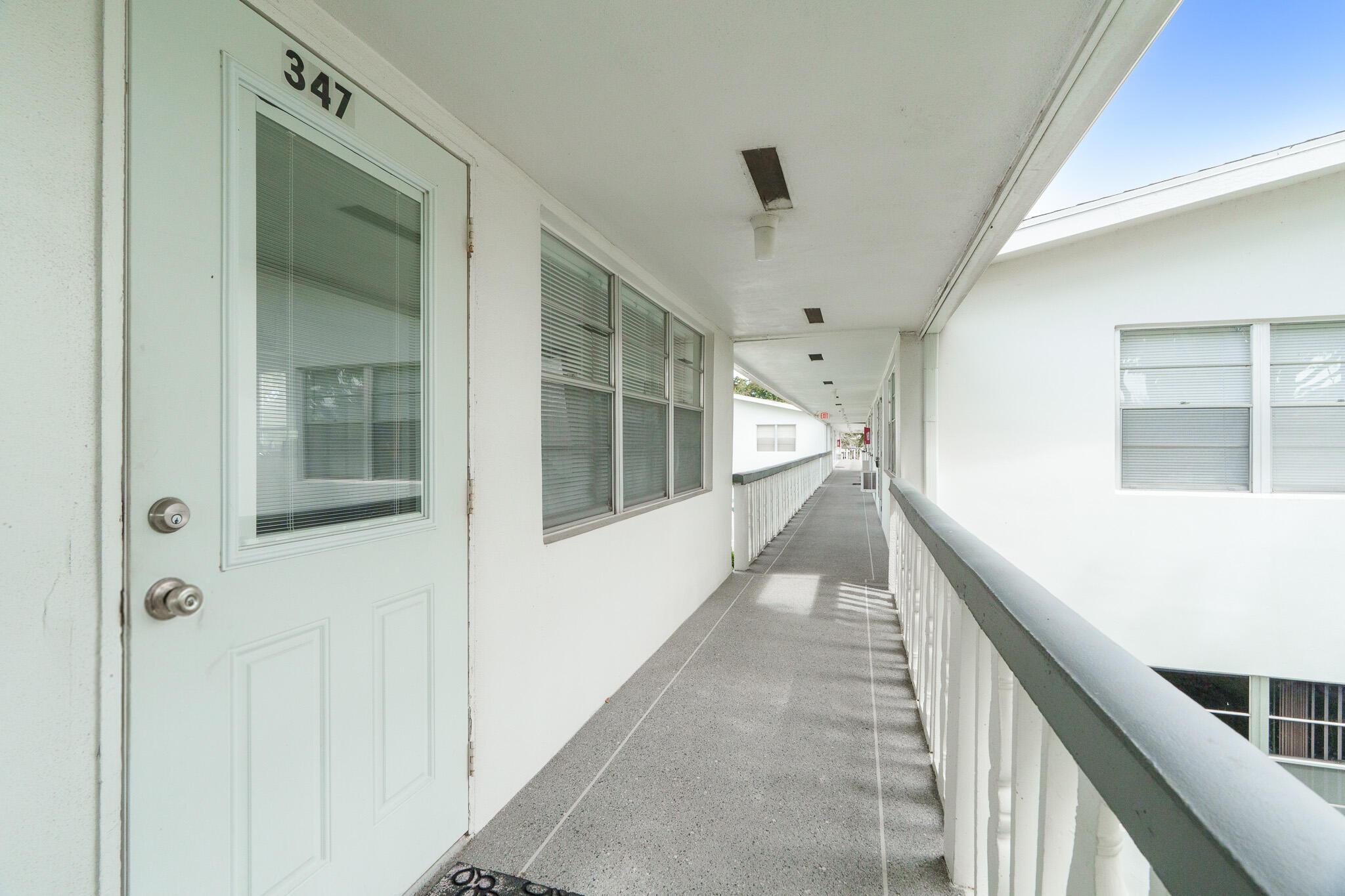 347 Windsor O Property Photo 25
