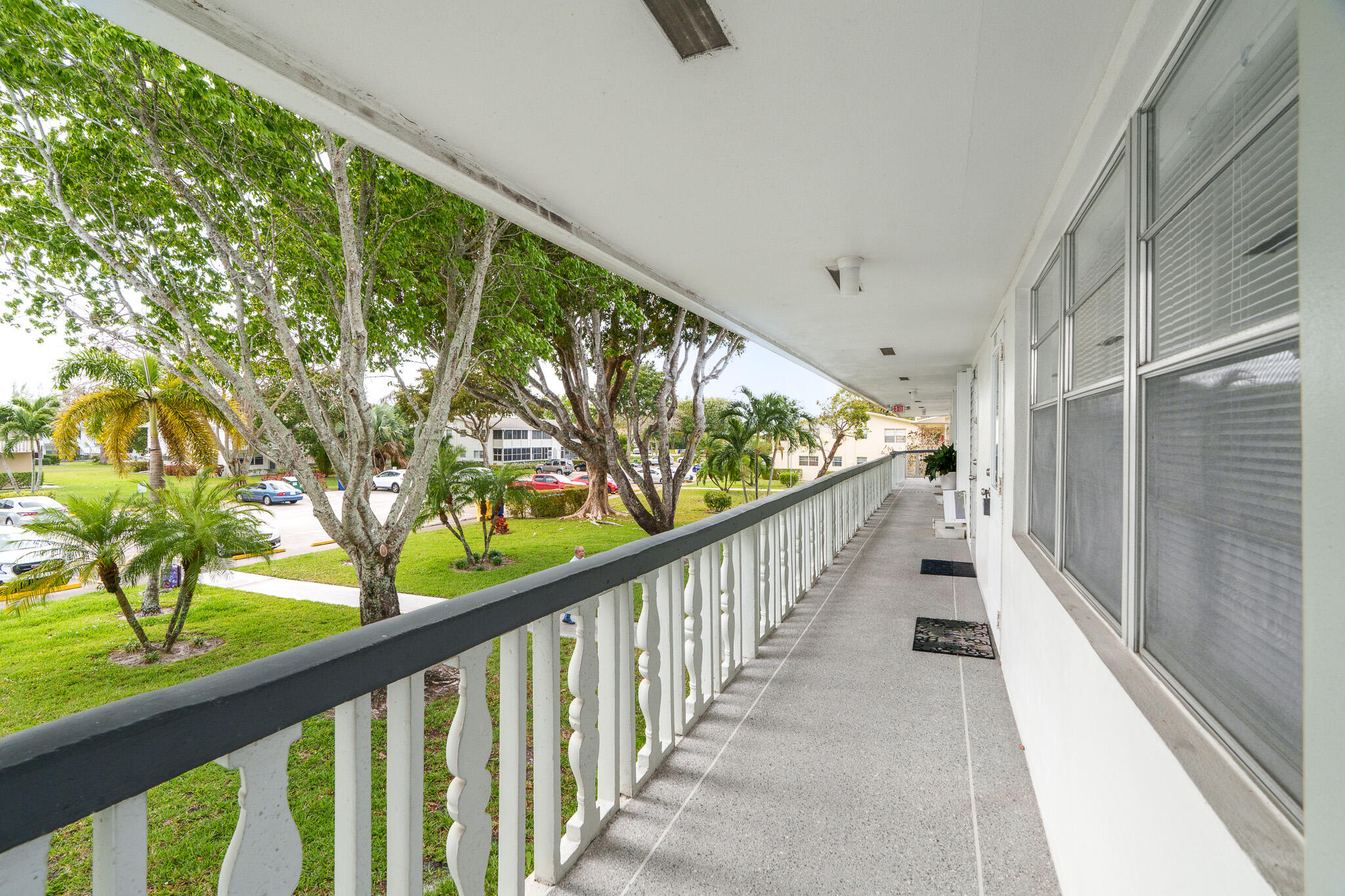 347 Windsor O Property Photo 26