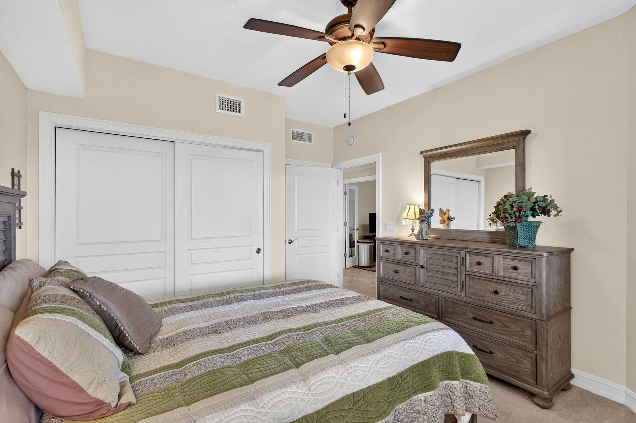 4160 N Hwy A1a 704a Property Photo 35