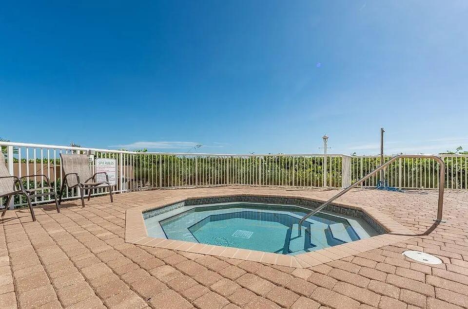 4160 N Hwy A1a 704a Property Photo 68
