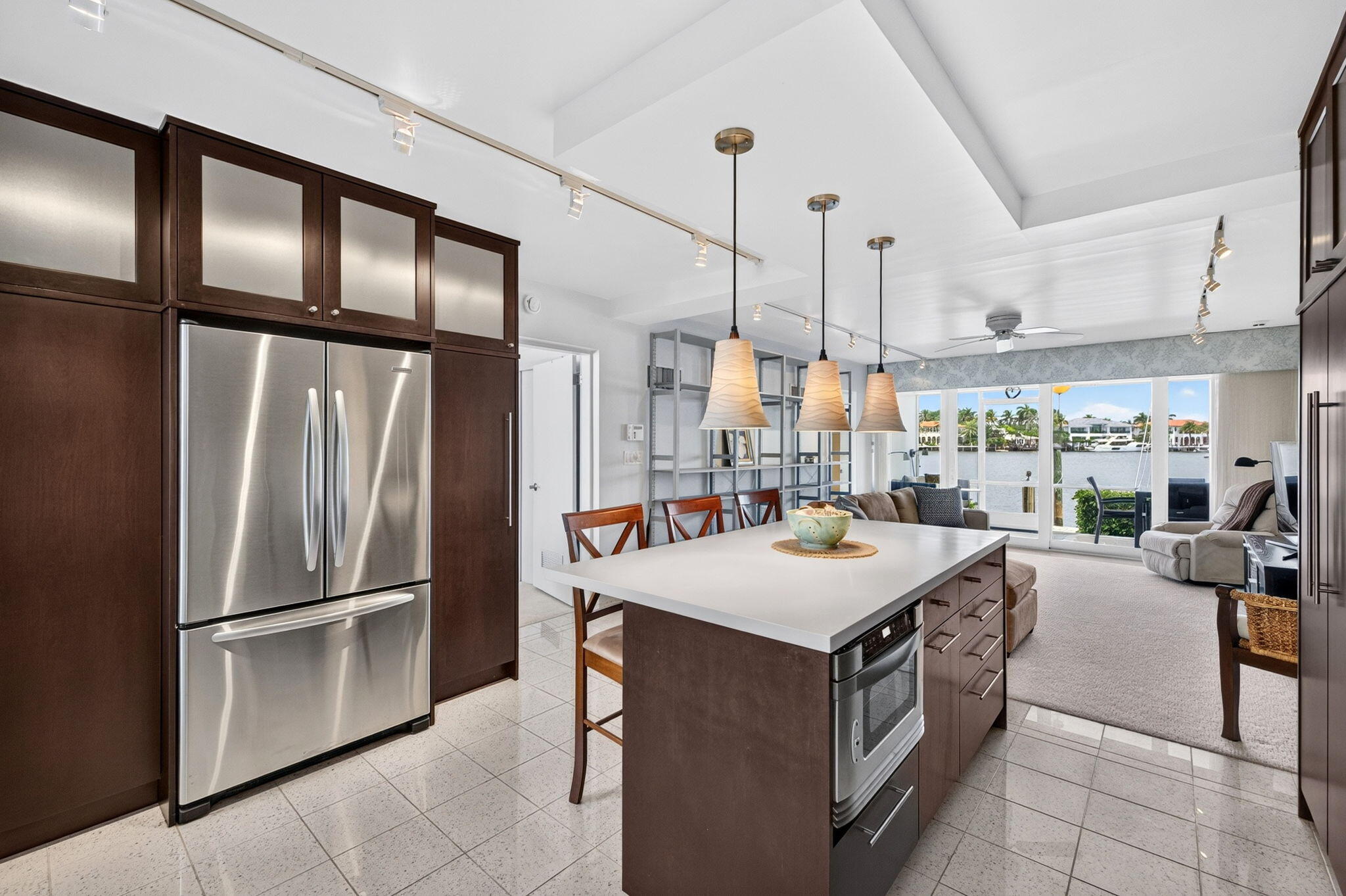 2727 Yacht Club Boulevard 1b Property Photo 6