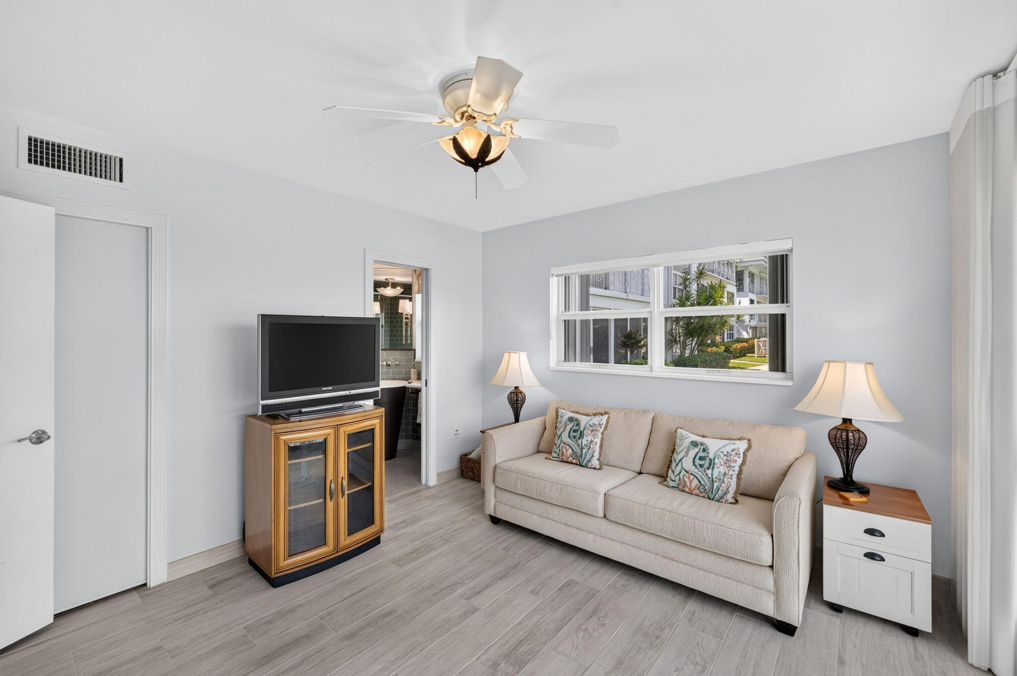 2727 Yacht Club Boulevard 1b Property Photo 27