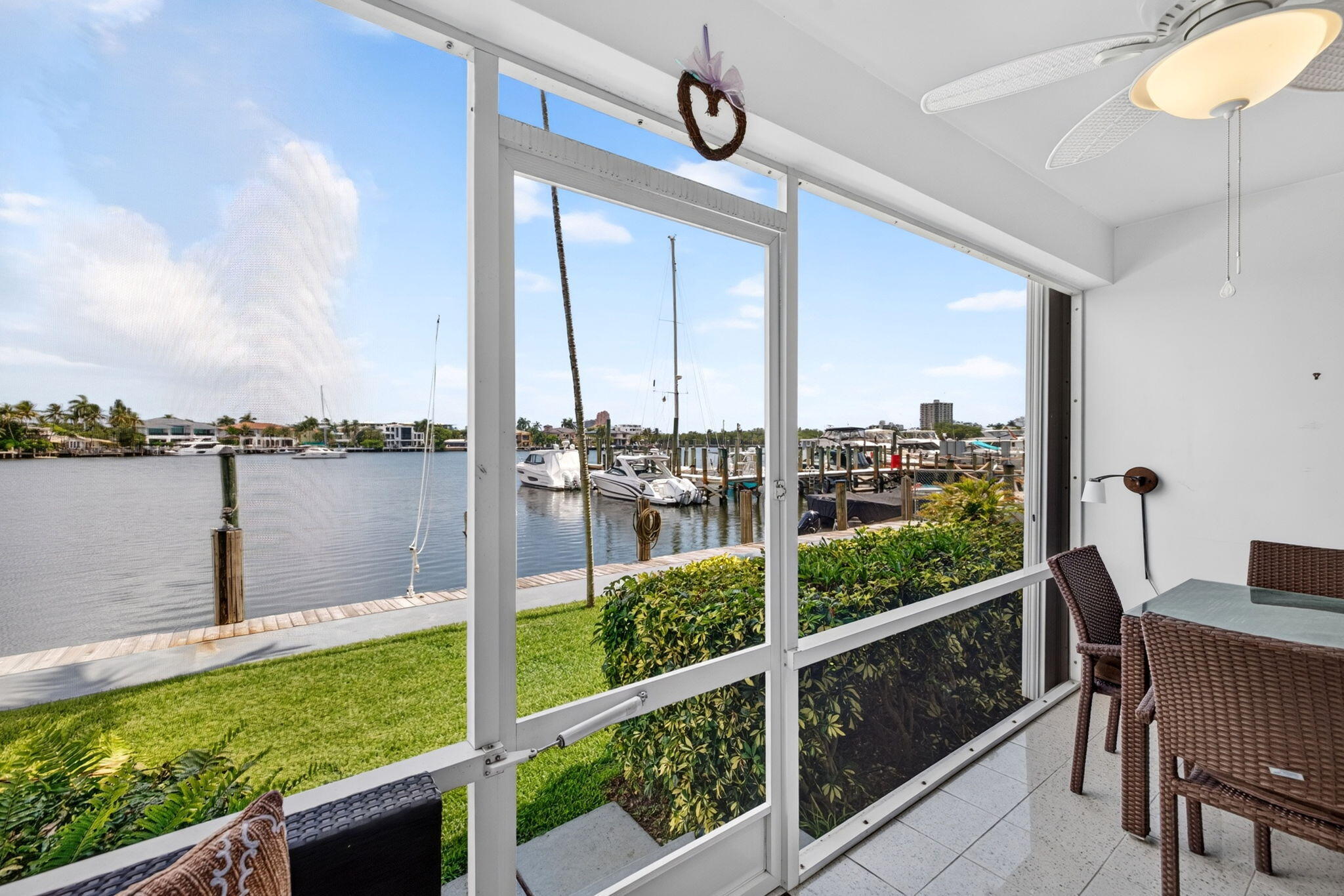 2727 Yacht Club Boulevard 1b Property Photo 32