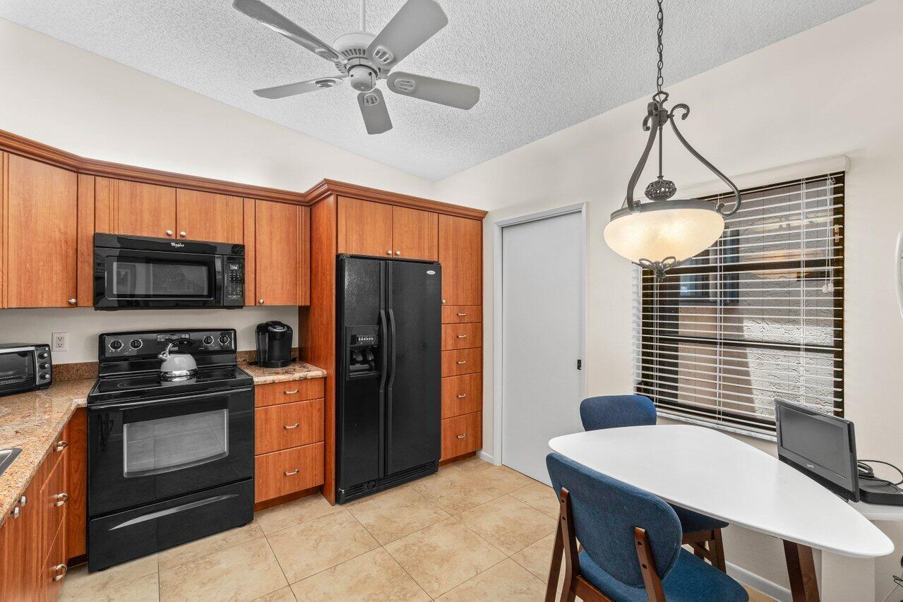 8286 Springlake Drive Property Photo 7