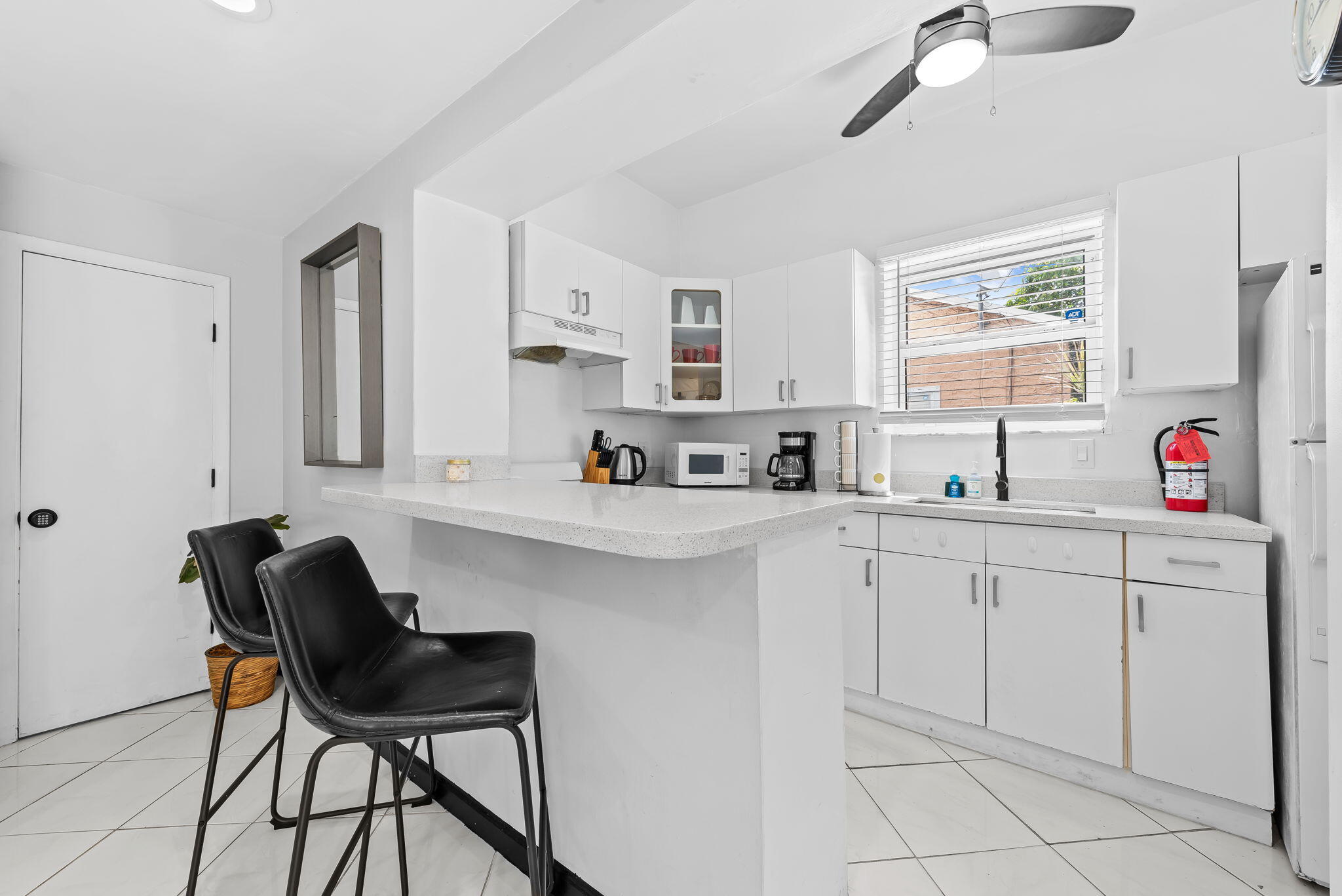 1947 Adams Street 1-2 Property Photo 4