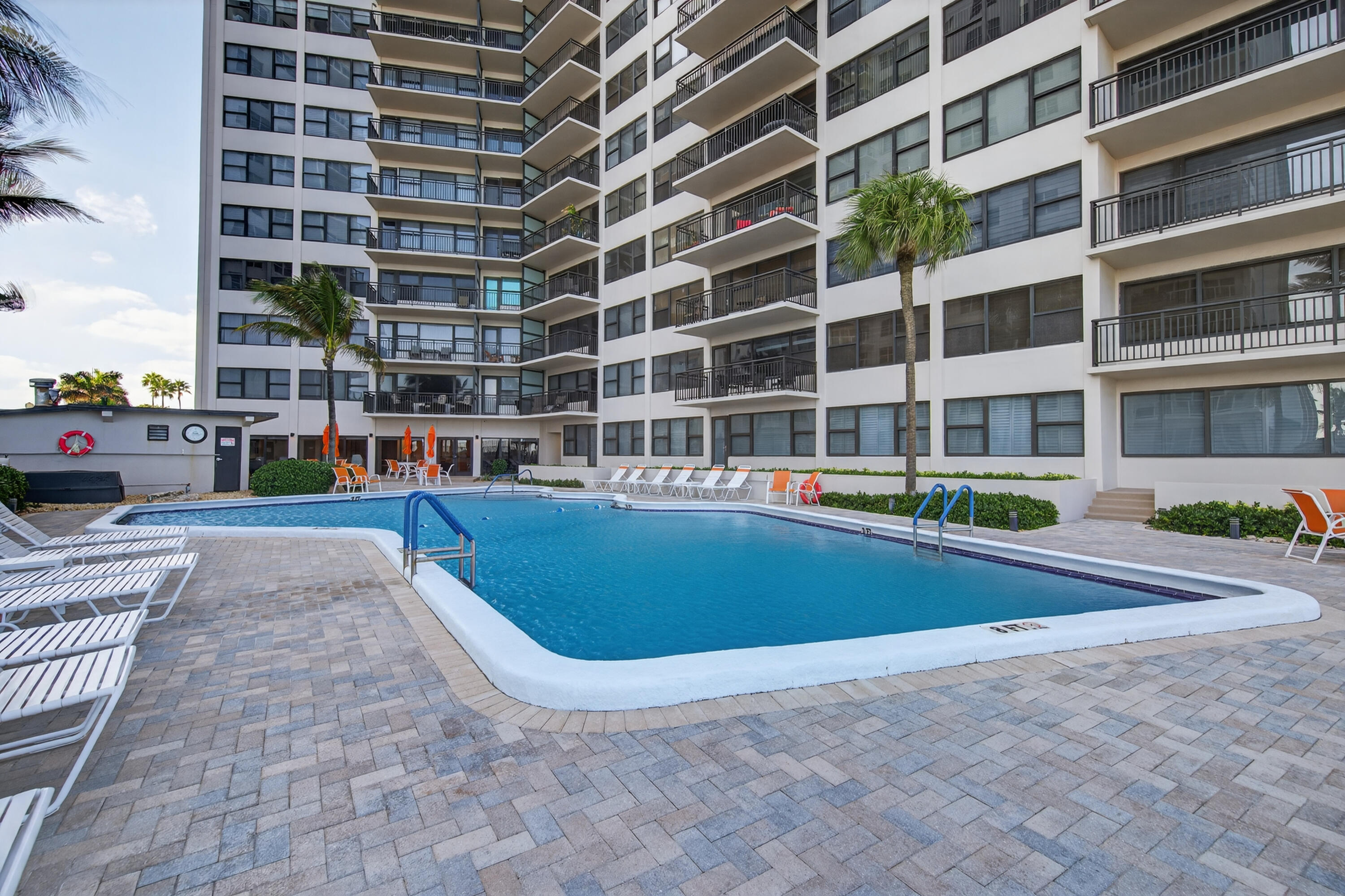 3800 Galt Ocean Drive 1605 Property Photo 11
