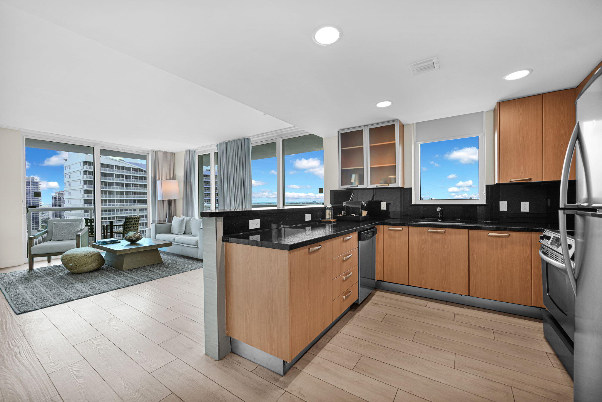 505 N Fort Lauderdale Beach Boulevard 2101 Property Photo 2