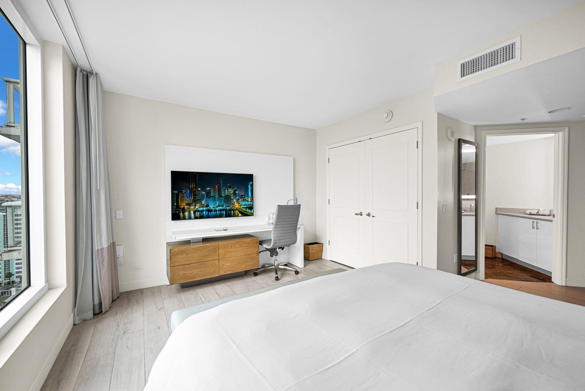505 N Fort Lauderdale Beach Boulevard 2101 Property Photo 82