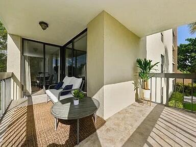 955 Egret Circle 211 Property Photo 15