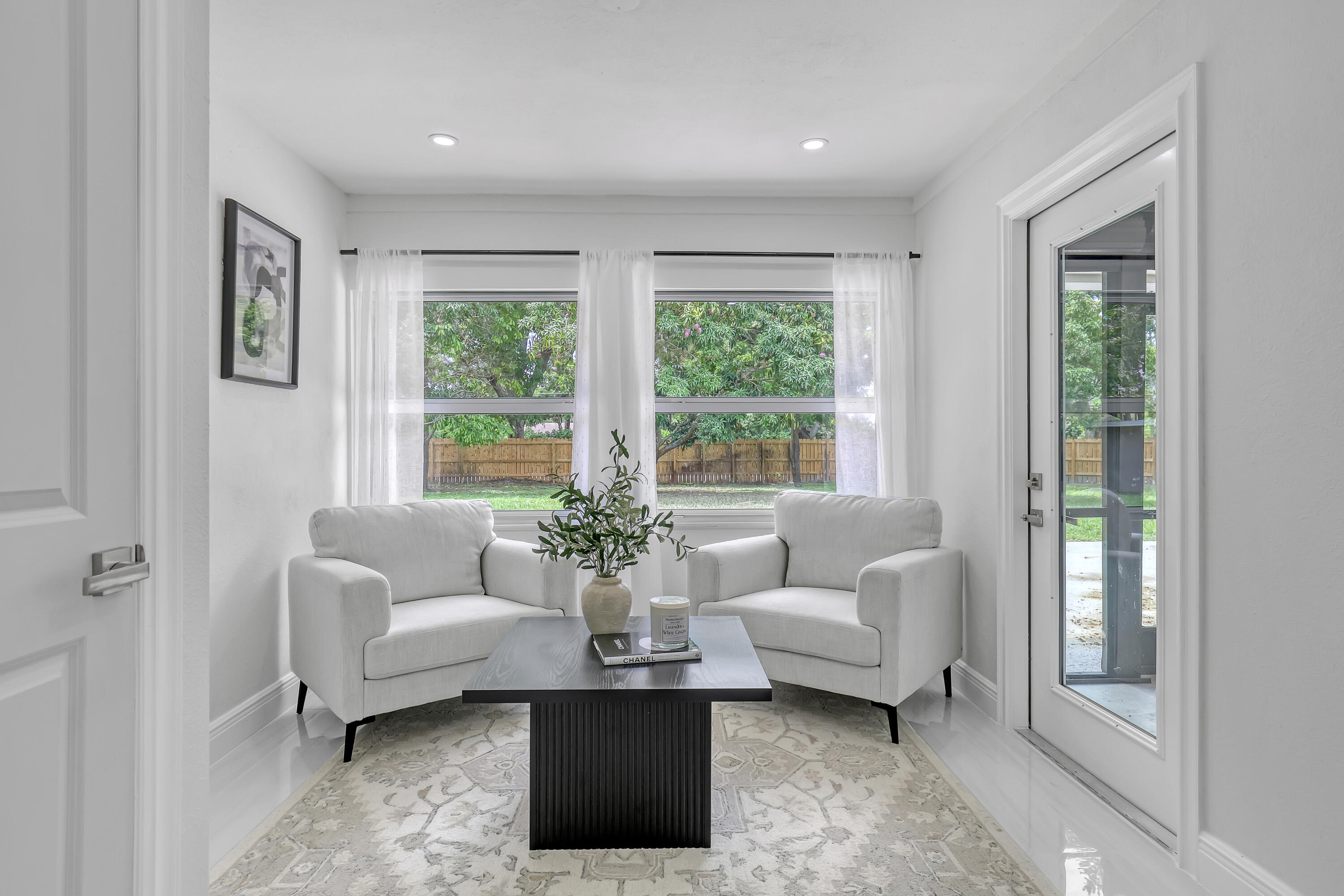 6185 White Oak Court Property Photo 17