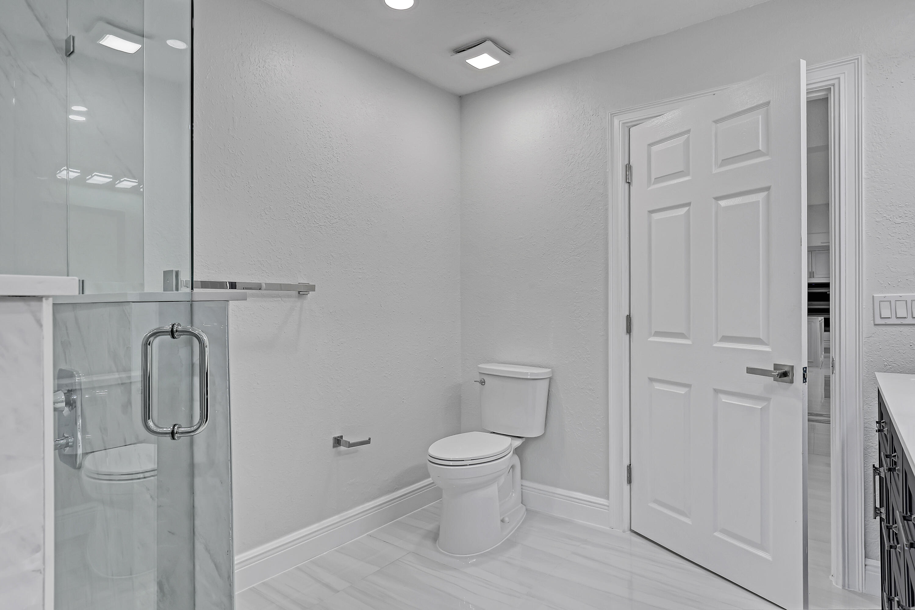 6185 White Oak Court Property Photo 33