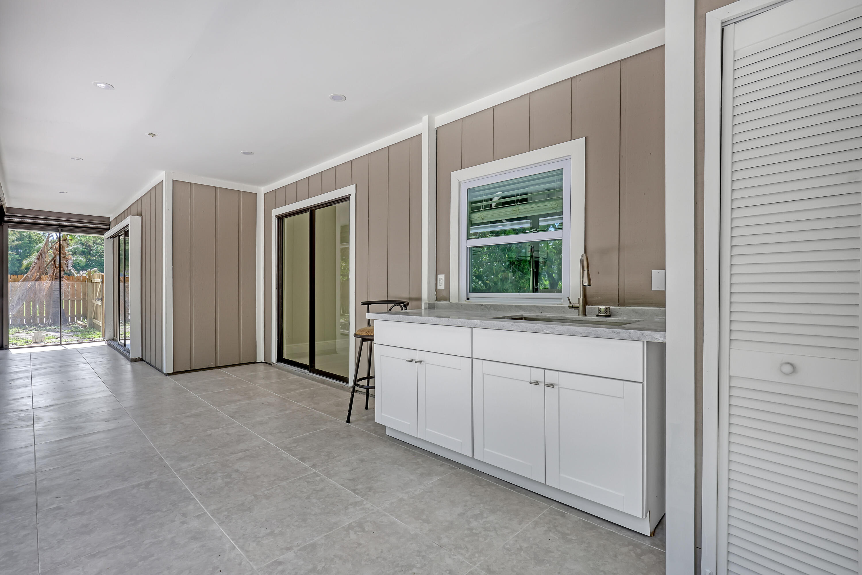 6185 White Oak Court Property Photo 38