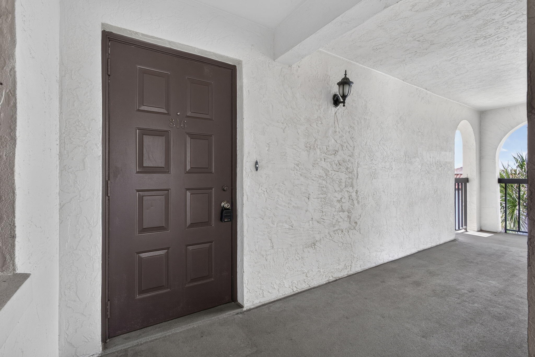 313 Lake Circle 316 Property Photo 3