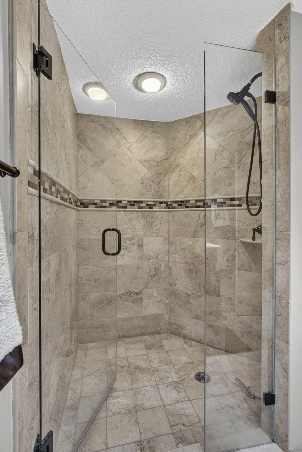 313 Lake Circle 316 Property Photo 32