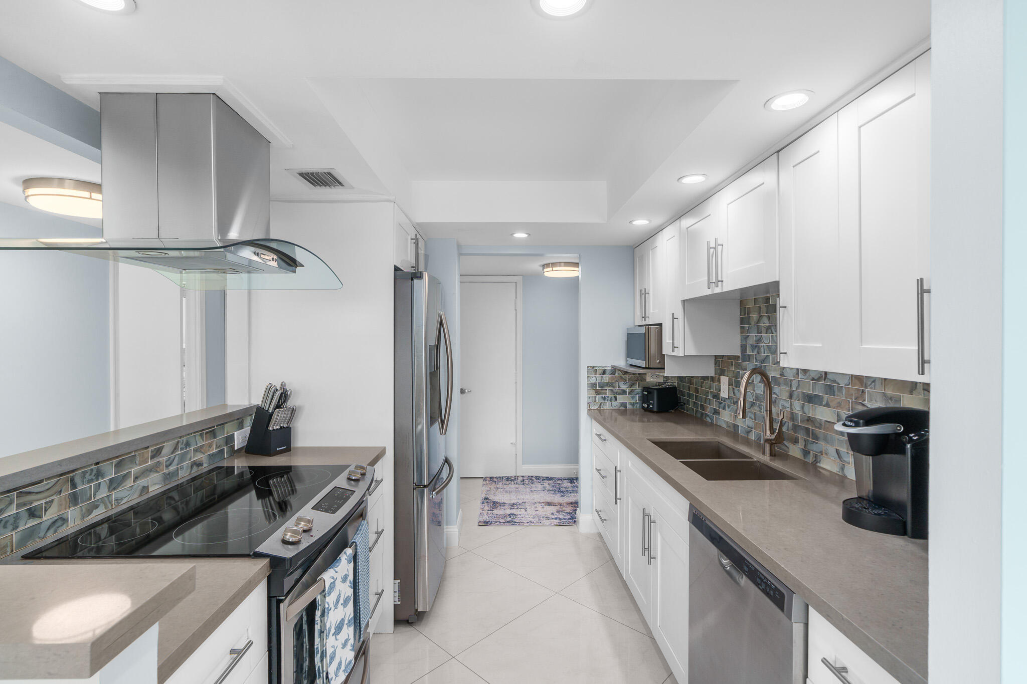 950 Ponce De Leon Road 401 Property Photo 12